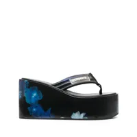 coperni sandales compensées à fleurs - bleu