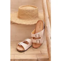 sandales forme du pied en suédine beige boucles carrées